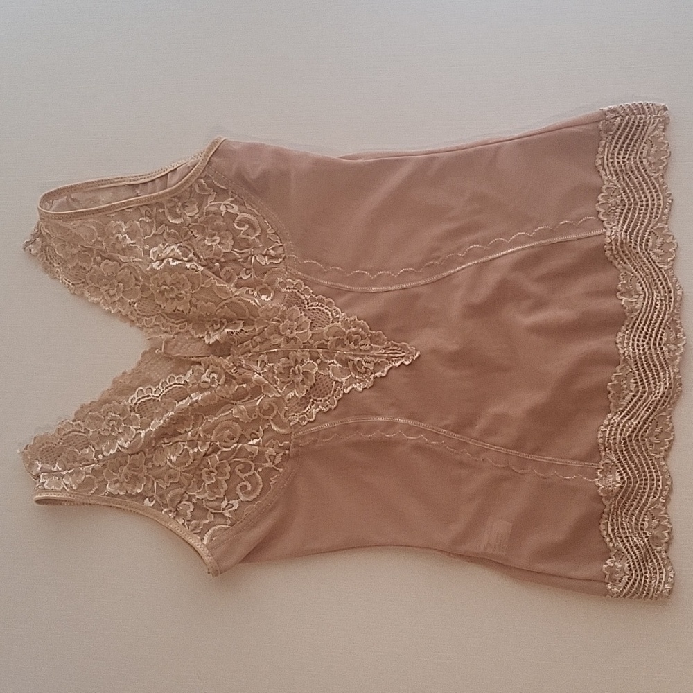 Lace Fitted Top